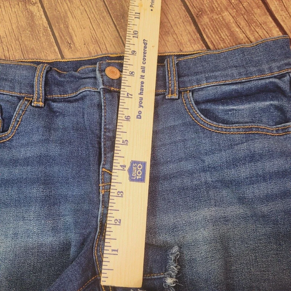 Old Navy Womens Shorts Blue 4 Boyfriend Cut Off Mid Rise Raw Hem‎ Denim Distress